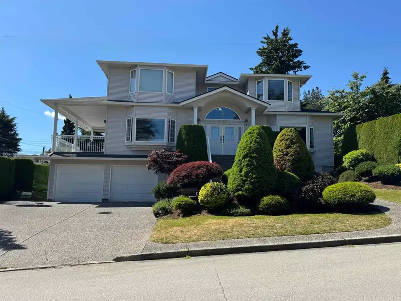 4920 SARDIS CRESCENT - photo 1 of 40