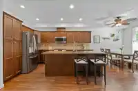 44 20831 70 AVENUE - thumbnail 4