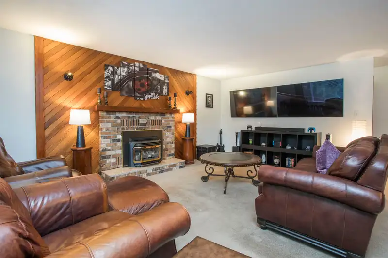 12152 261 STREET - photo 4 of 40