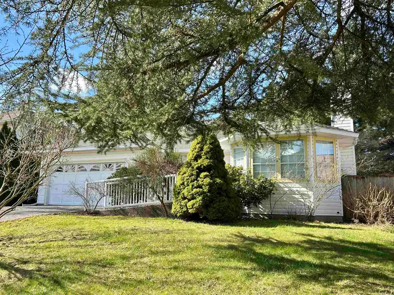9419 159 STREET - photo 2 of 33