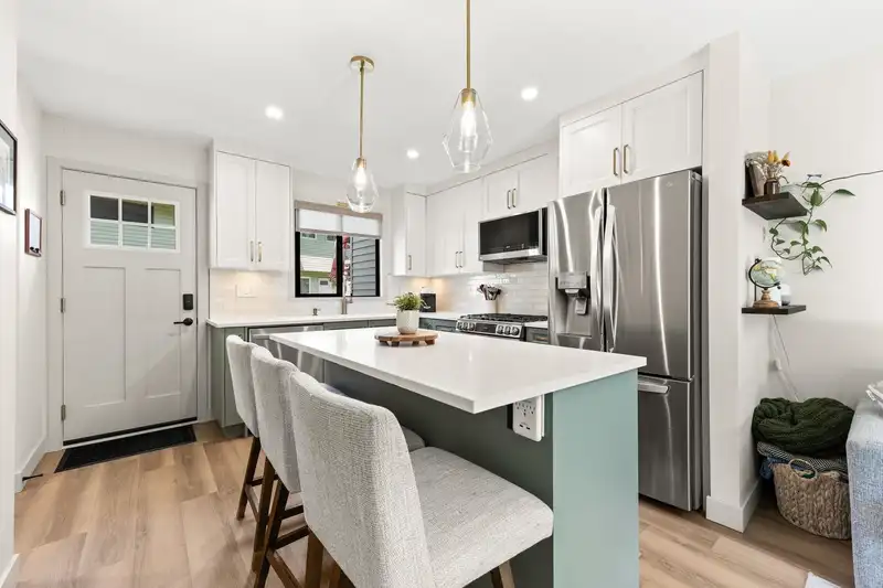 8916 ORION PLACE - photo 1 of 27