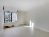 306 8400 ACKROYD ROAD - thumbnail 19