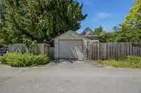 1010 LONDON STREET - thumbnail 30