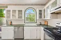 1010 LONDON STREET - thumbnail 8