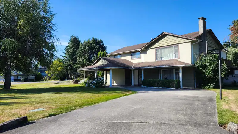 11400 SEAFIELD CRESCENT - photo 1 of 23