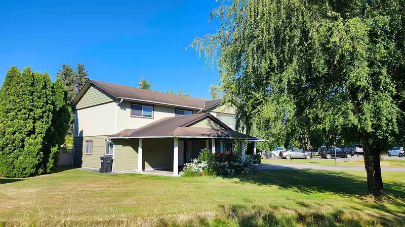 11400 SEAFIELD CRESCENT - photo 3 of 23