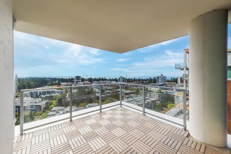 1905 5728 BERTON AVENUE - photo 1 of 31