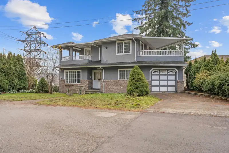 2312 MARINE DRIVE - photo 4 of 40