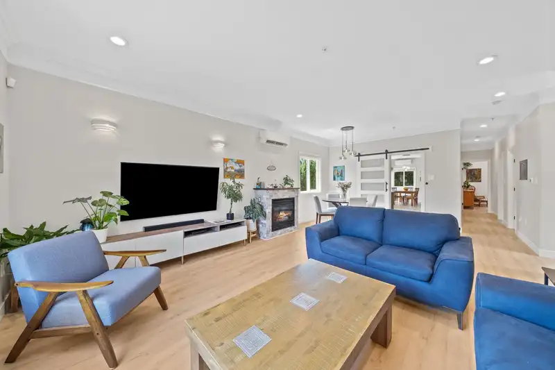 4273 QUEBEC STREET - photo 2 of 40