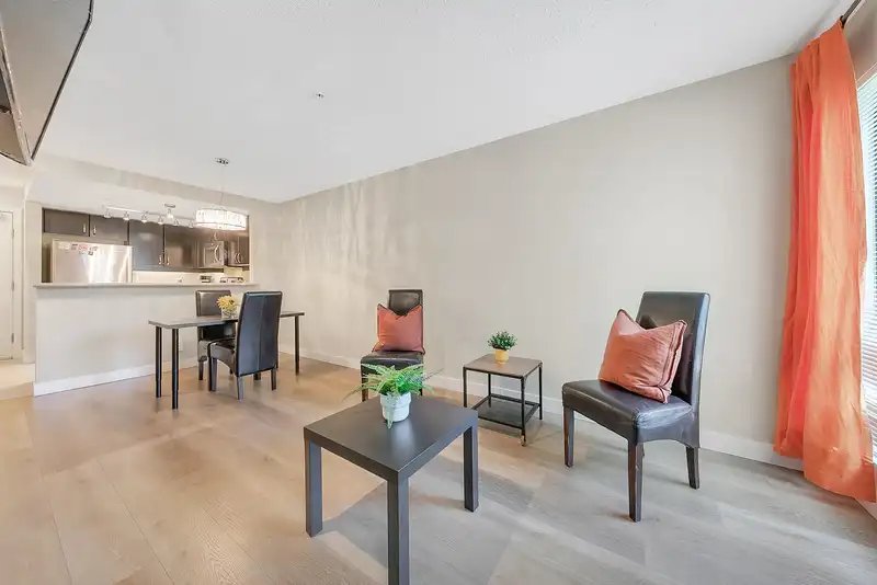 334 10838 CITY PARKWAY - photo 1 of 29