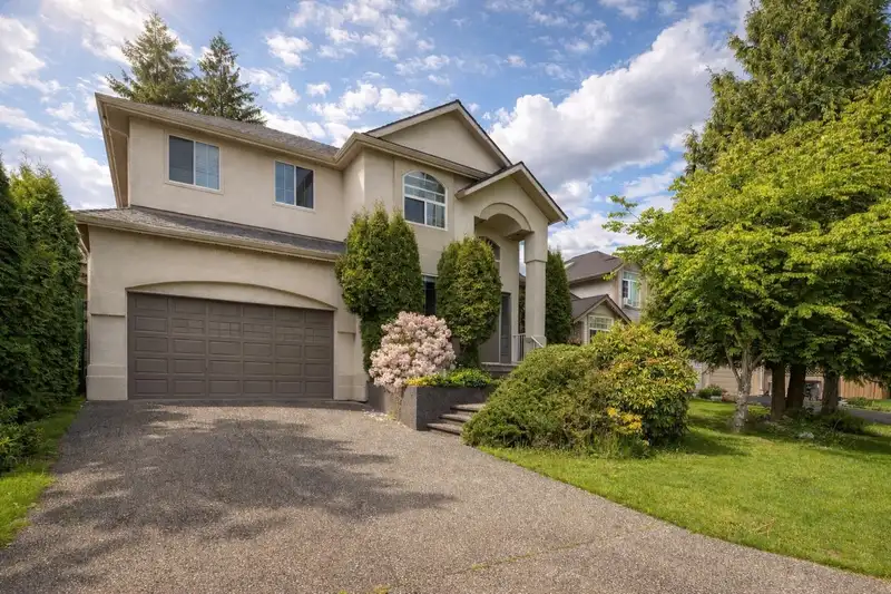 8327 169A STREET - photo 2 of 40