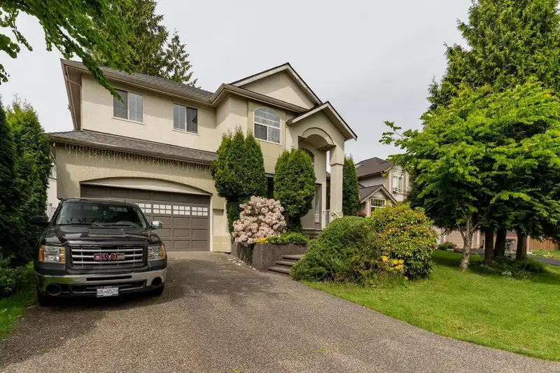 8327 169A STREET - photo 3 of 40