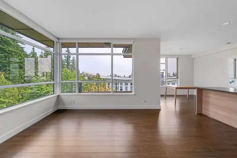 412 9150 UNIVERSITY HIGH STREET - photo 3 of 24