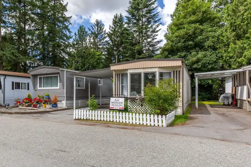 58 21163 LOUGHEED HIGHWAY - photo 4 of 29