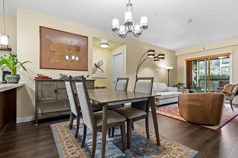 204 20376 86 AVENUE - photo 1 of 34