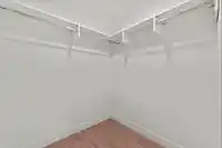 614 6085 IRMIN STREET - thumbnail 4
