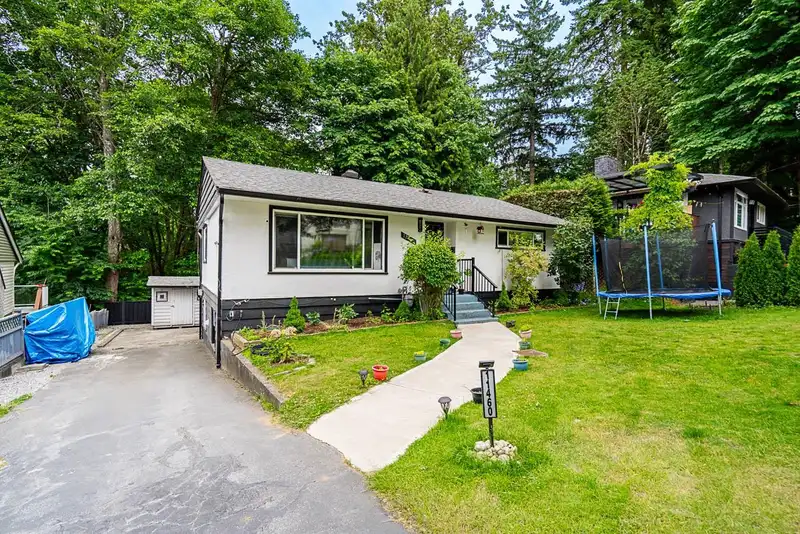 11460 141A STREET - photo 3 of 37