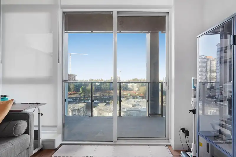 1212 13428 105 AVENUE - photo 4 of 27