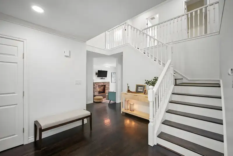 2780 CULTUS COURT - photo 4 of 33