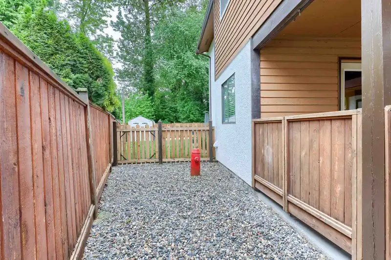 30 2719 ST. MICHAEL STREET - photo 3 of 25