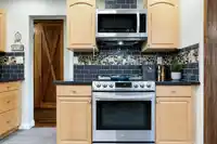 30 2719 ST. MICHAEL STREET - thumbnail 10