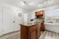 303 27411 28 AVENUE - thumbnail 9