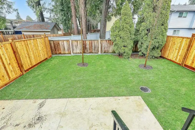 7826 118 STREET - photo 3 of 25
