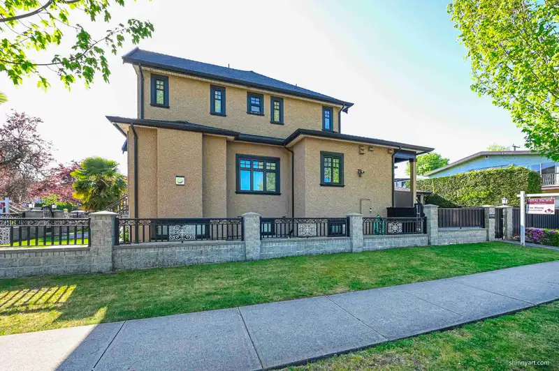 1091 E 55TH AVENUE - photo 4 of 39