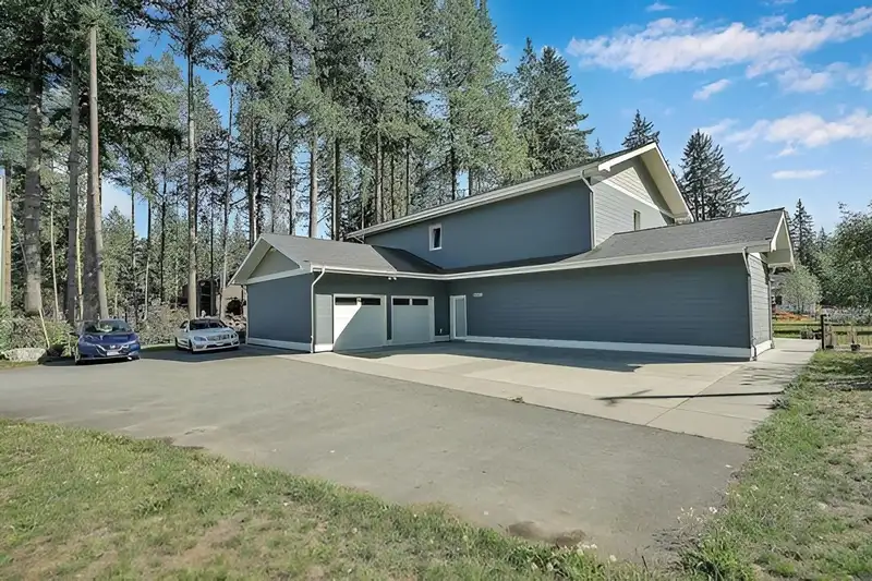 20210 28 AVENUE - photo 1 of 40