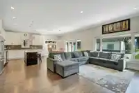 20210 28 AVENUE - thumbnail 2