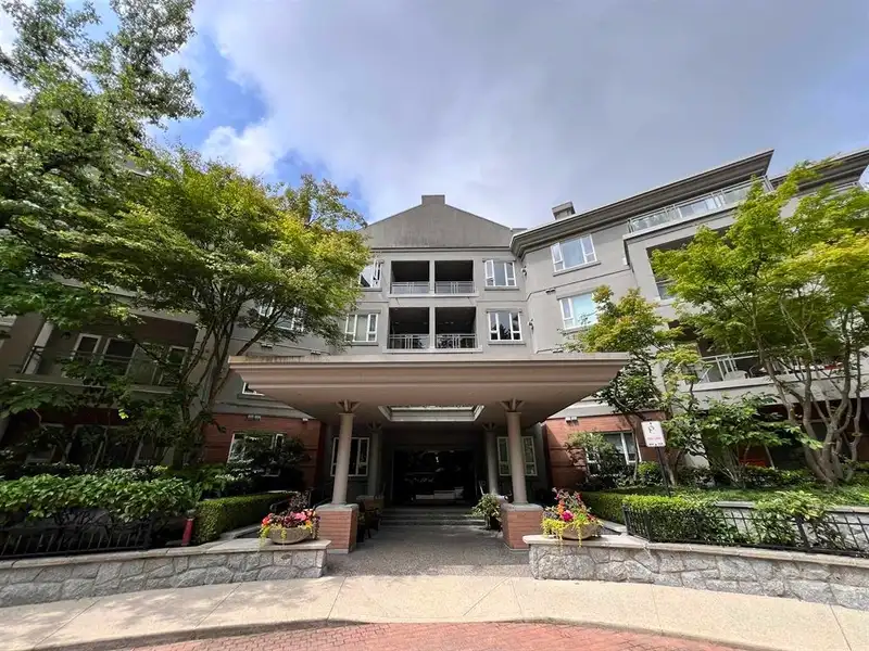 207 5683 HAMPTON PLACE - photo 1 of 7