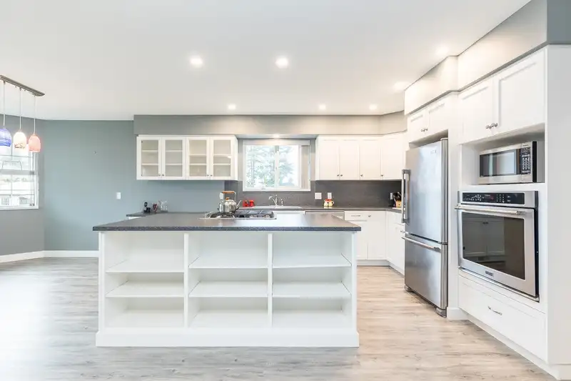27131 24 AVENUE - photo 4 of 40