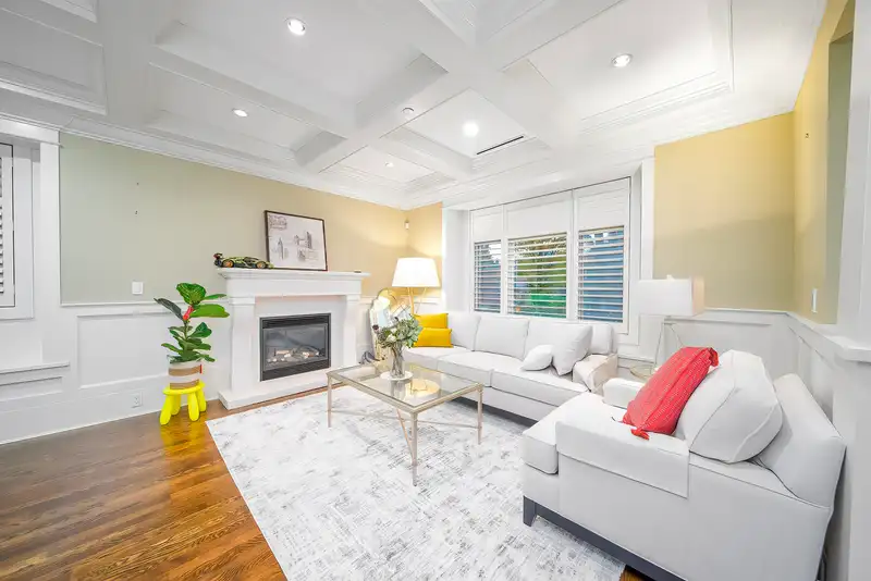 3838 W 15TH AVENUE - photo 4 of 39