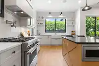19851 37 AVENUE - thumbnail 13