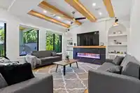 19851 37 AVENUE - thumbnail 8