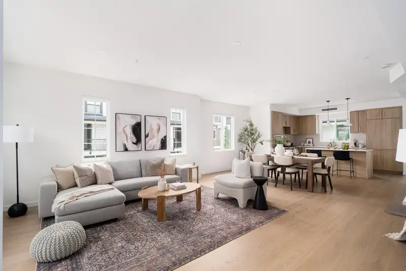 29 9122 KING STREET - photo 3 of 33
