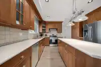 1189 GLADWIN ROAD - thumbnail 16