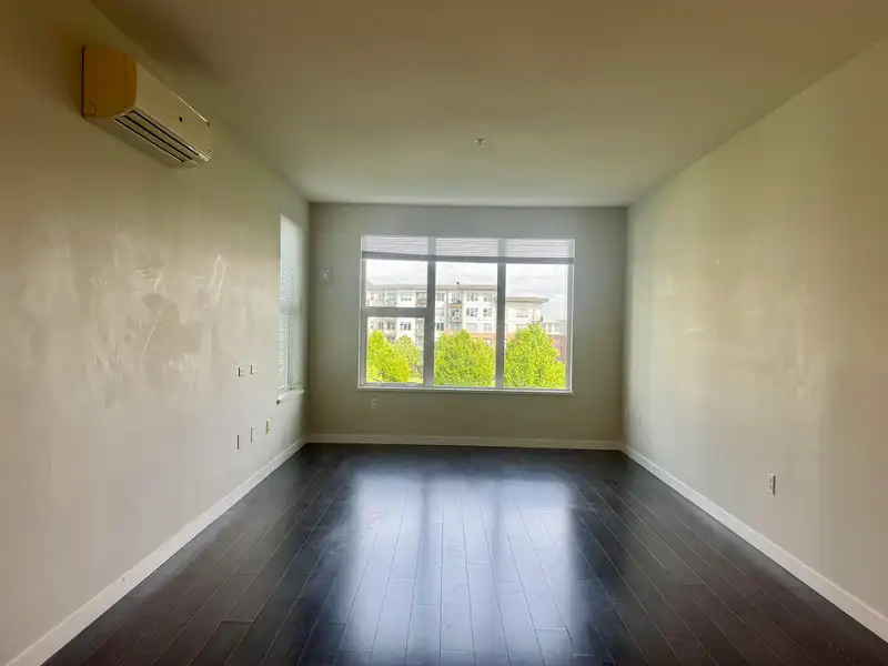 416 9366 TOMICKI AVENUE - photo 3 of 14