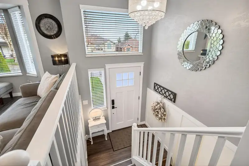 6731 196B PLACE - photo 4 of 40