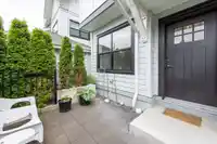 201 6933 ARCOLA STREET - thumbnail 3
