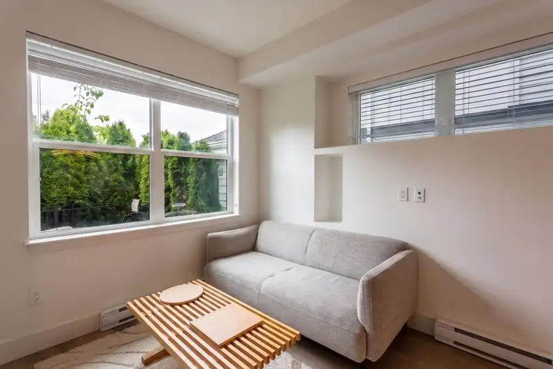 201 6933 ARCOLA STREET - photo 4 of 17