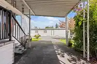 3 8220 KING GEORGE BOULEVARD - thumbnail 3