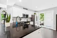 61 20560 66 AVENUE - thumbnail 14