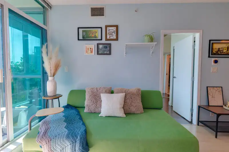 508 168 EAST ESPLANADE - photo 3 of 28