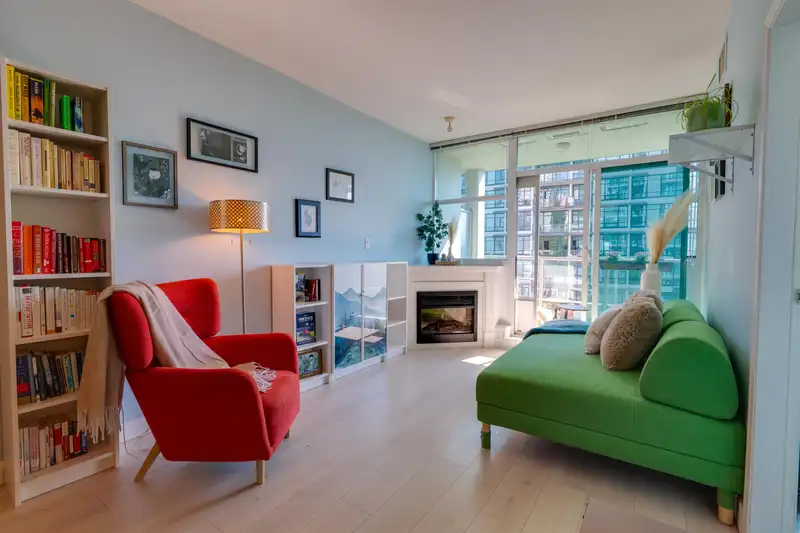 508 168 EAST ESPLANADE - photo 4 of 28