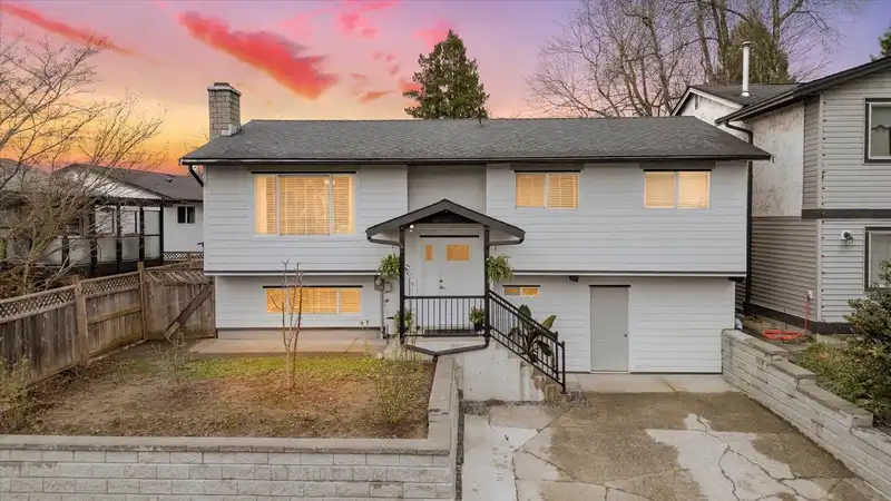 26447 30A AVENUE - photo 1 of 39