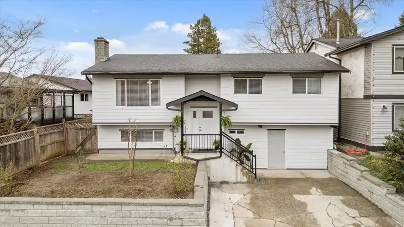 26447 30A AVENUE - photo 3 of 39