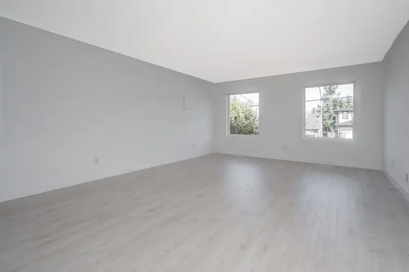 3363 271A STREET - photo 4 of 32
