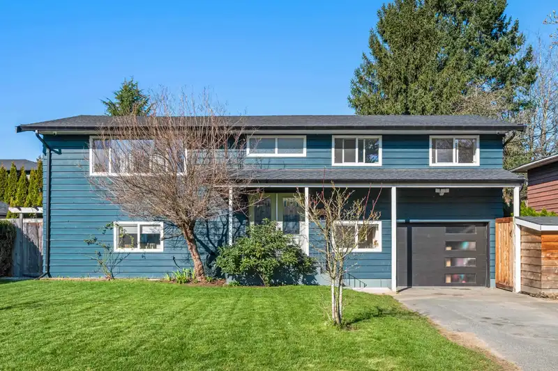 21635 123 AVENUE - photo 2 of 40