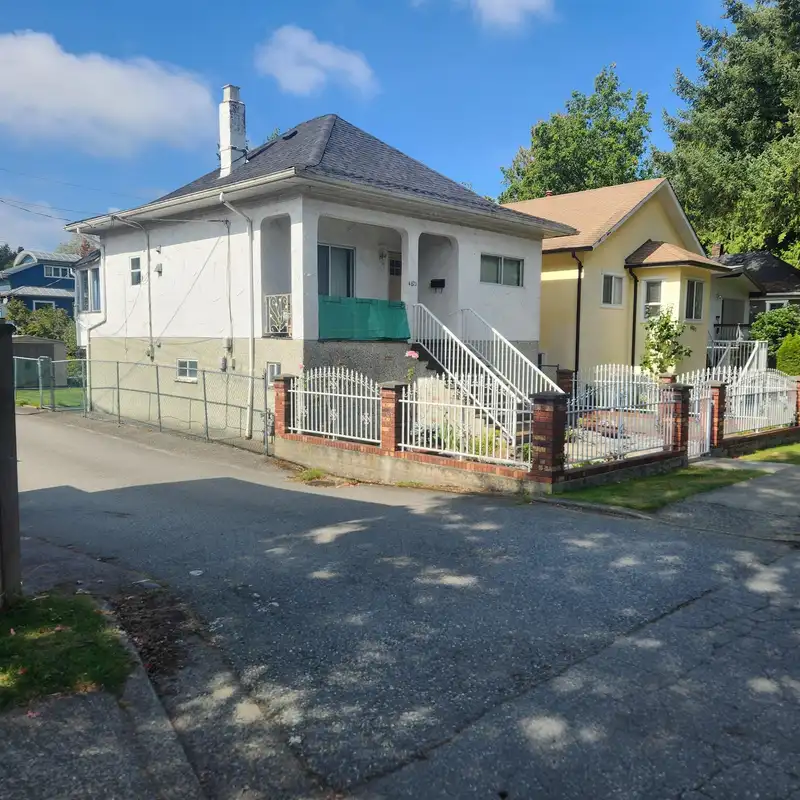4873 JAMES STREET - photo 3 of 5